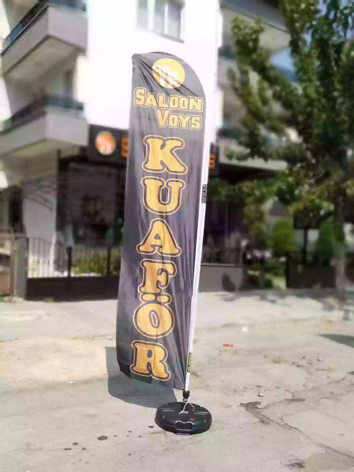 Bayan Kuaförü Yelken Bayrağı-1